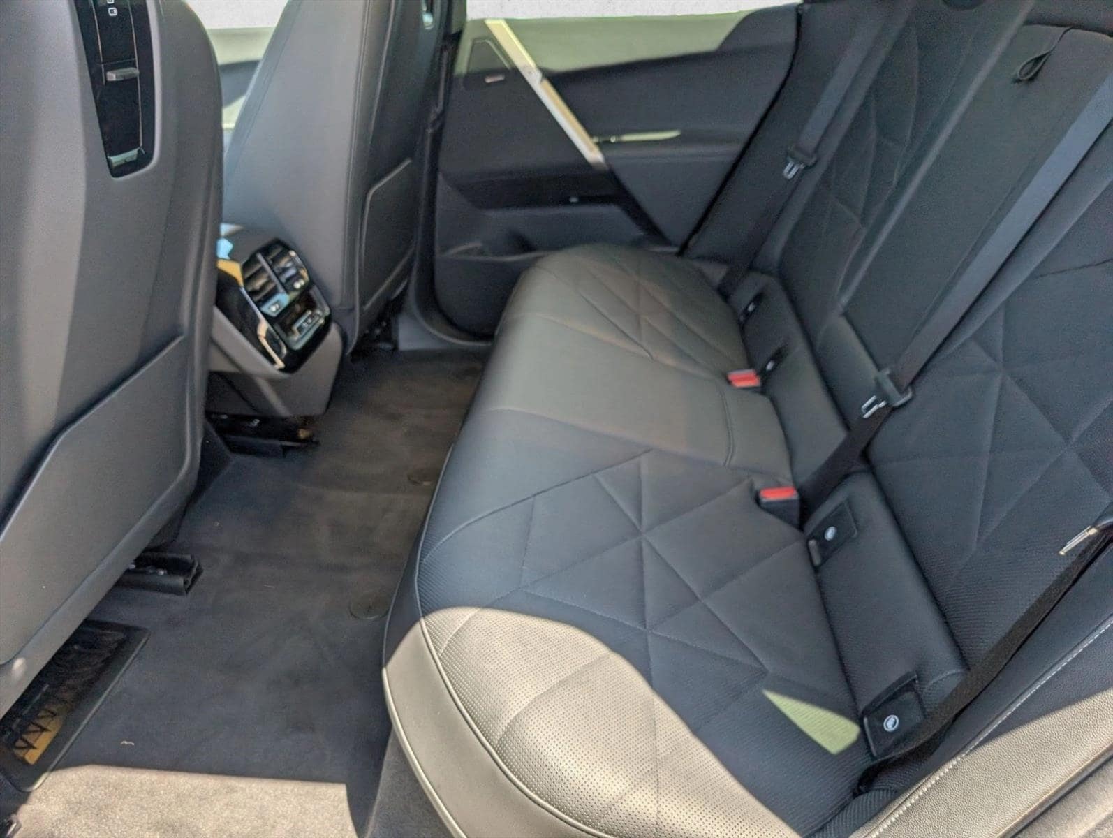 2024 BMW iX Base - Photo 21