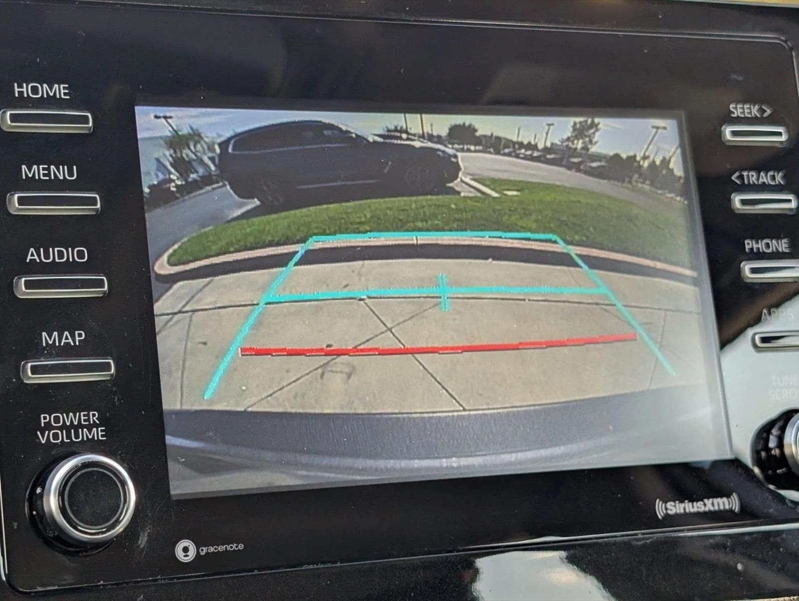 2021 Toyota Camry SE - Photo 16