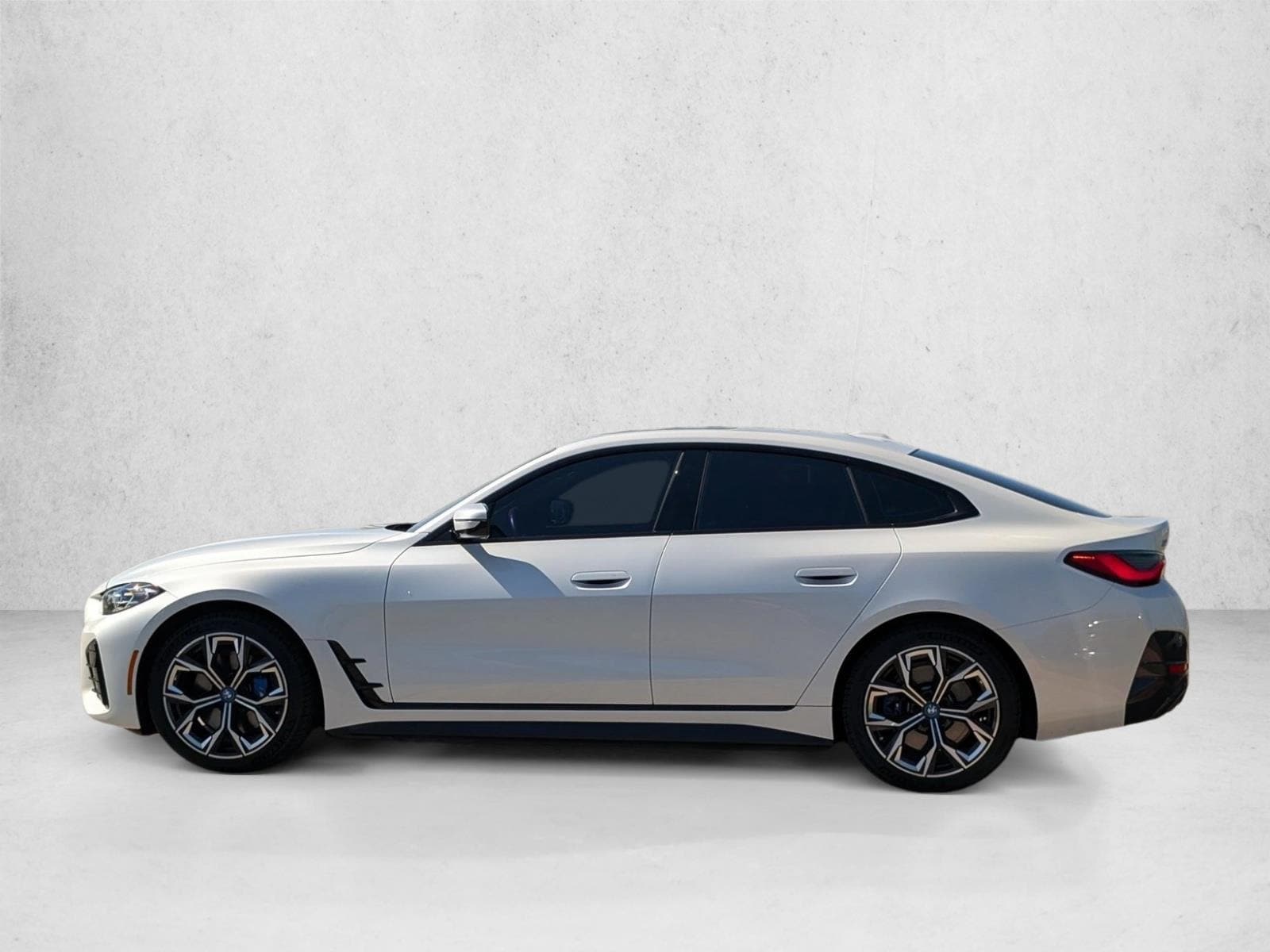 2023 BMW i4 40 - Photo 9