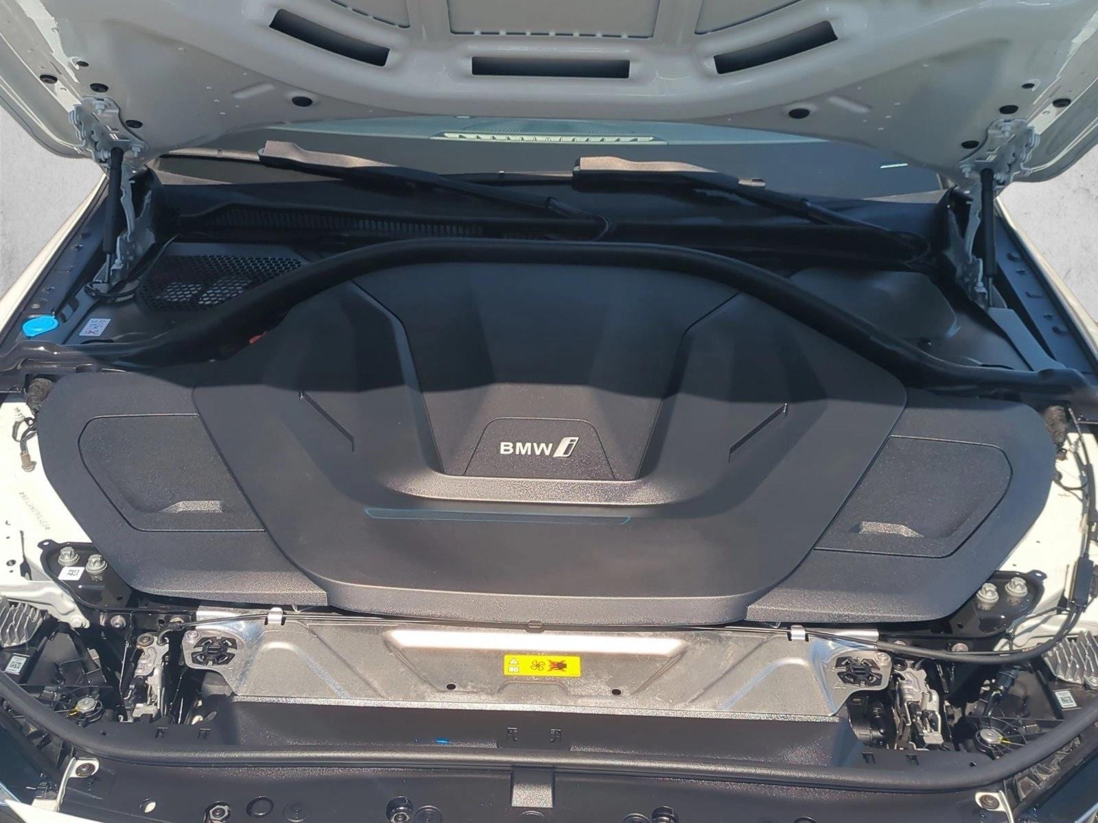 2023 BMW i4 35 - Photo 23