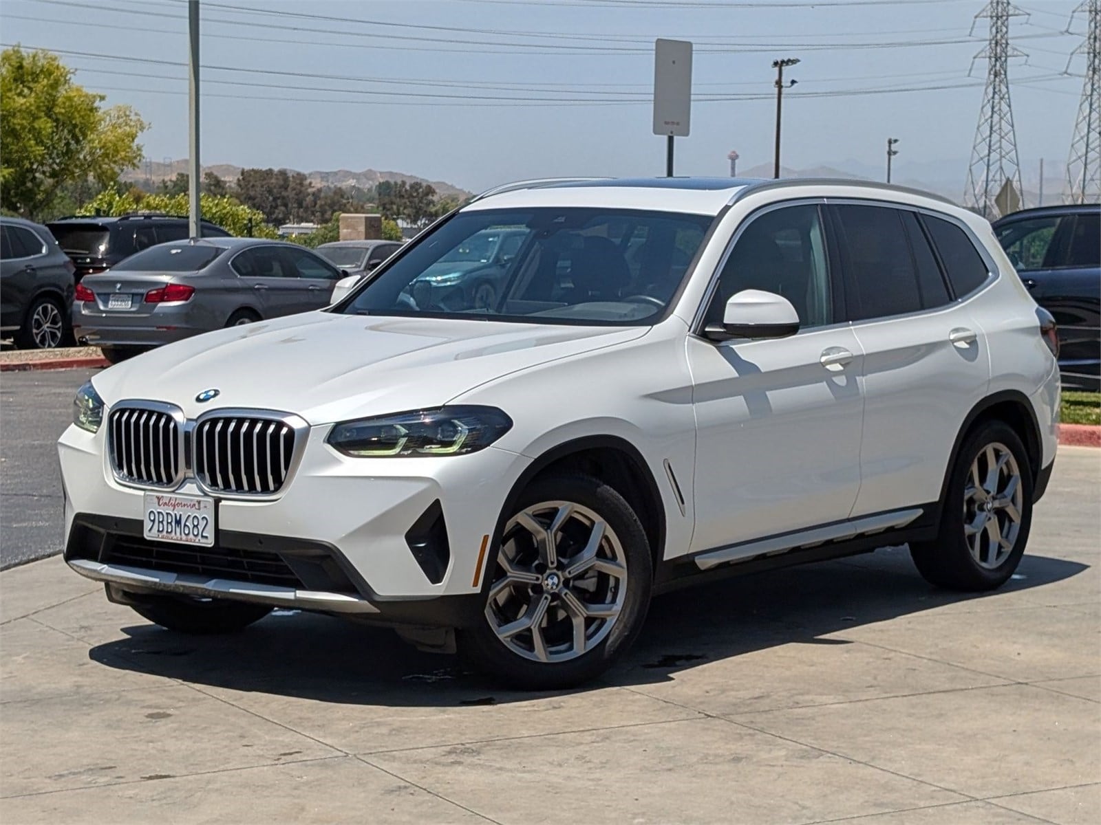 2022 BMW X3 sDrive30i's photo