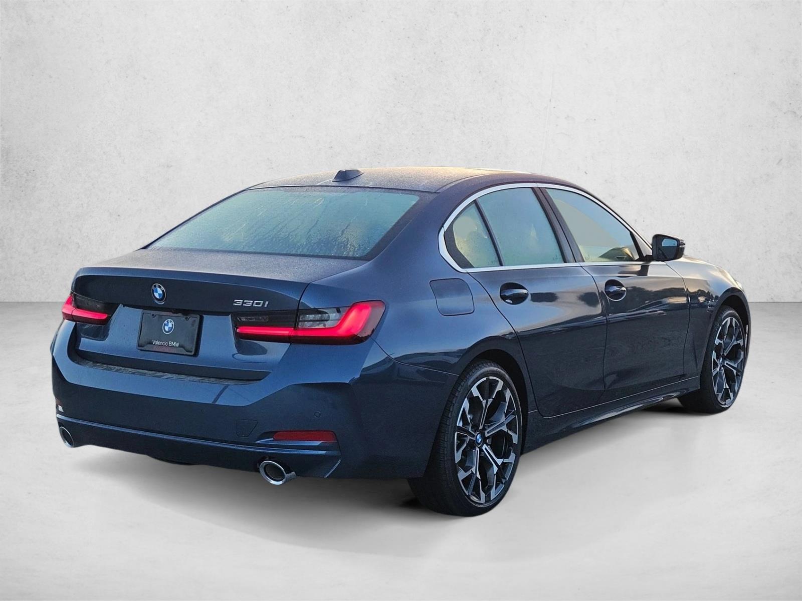 New 2026 BMW 330i Sedan