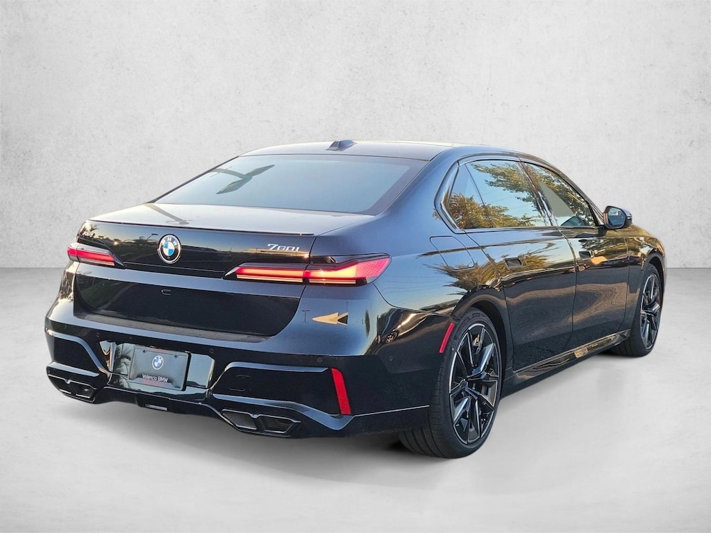 New 2026 BMW 760i xDrive Sedan