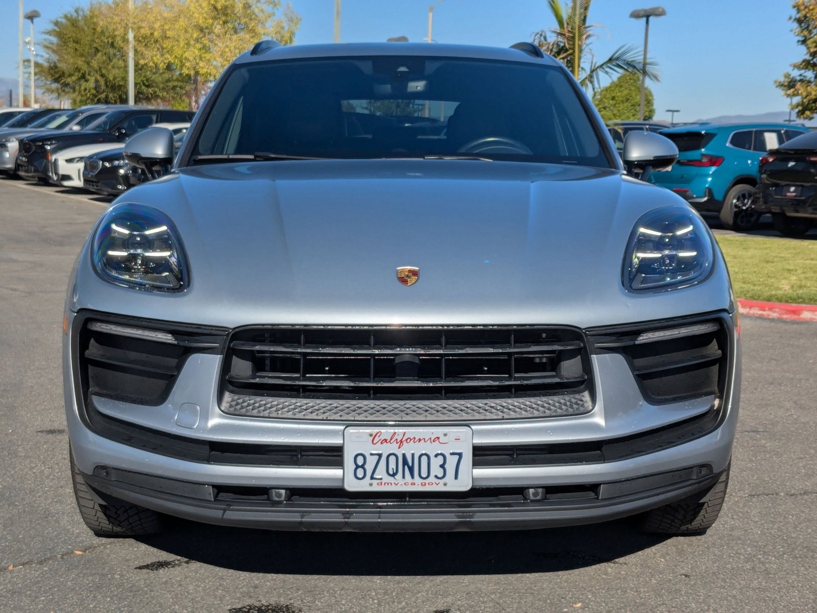 2022 Porsche Macan photo 2