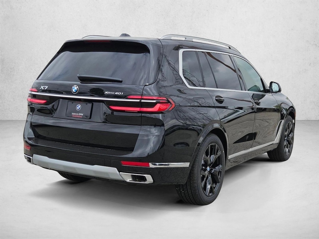 New 2027 BMW X7 xDrive40i SUV