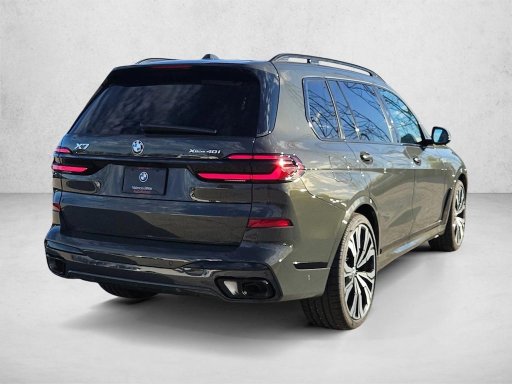 New 2027 BMW X7 xDrive40i SUV