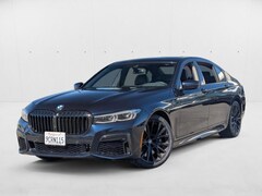 2022 BMW 740i