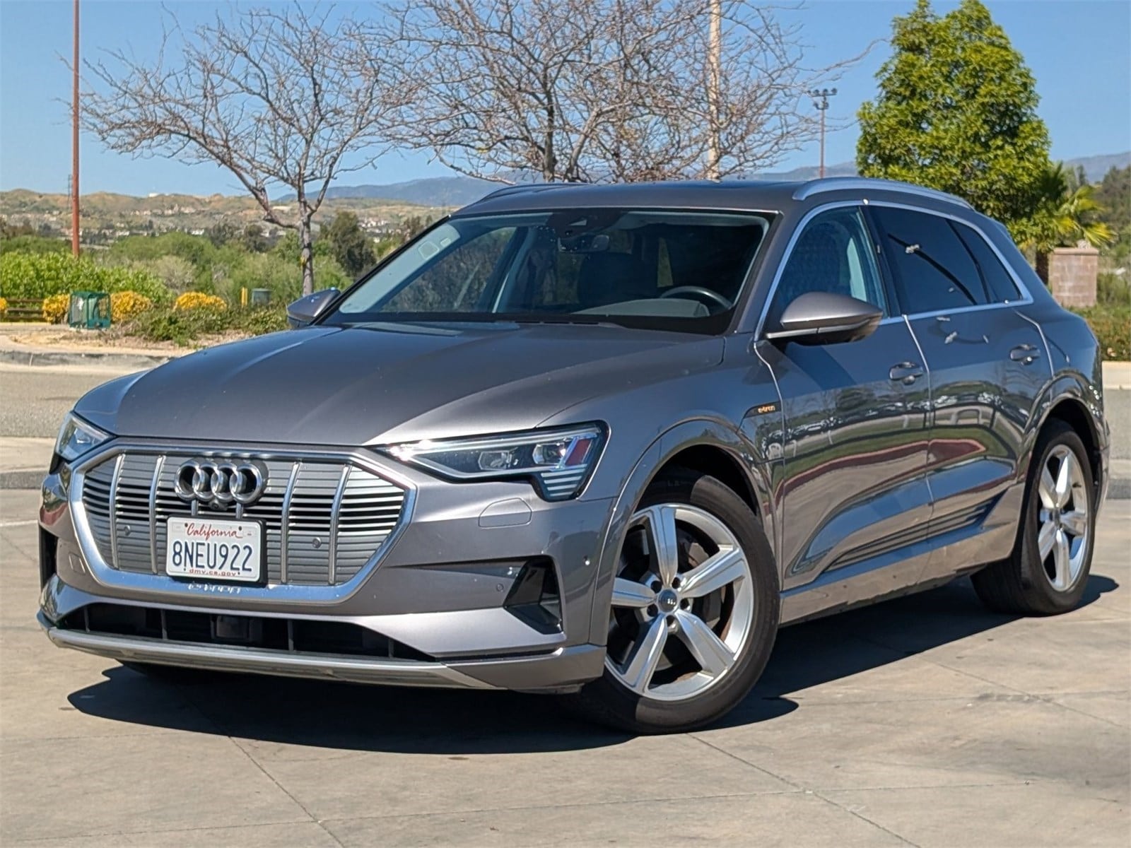 2019 Audi e-tron Premium Plus
