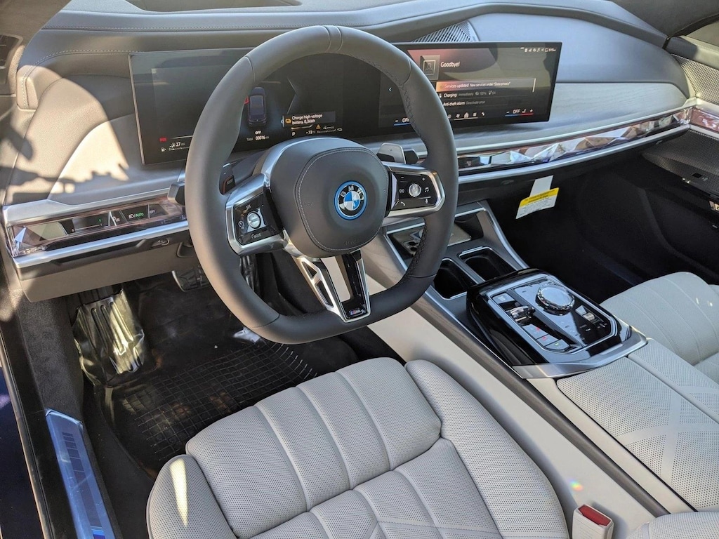 New 2026 BMW 750e xDrive Sedan