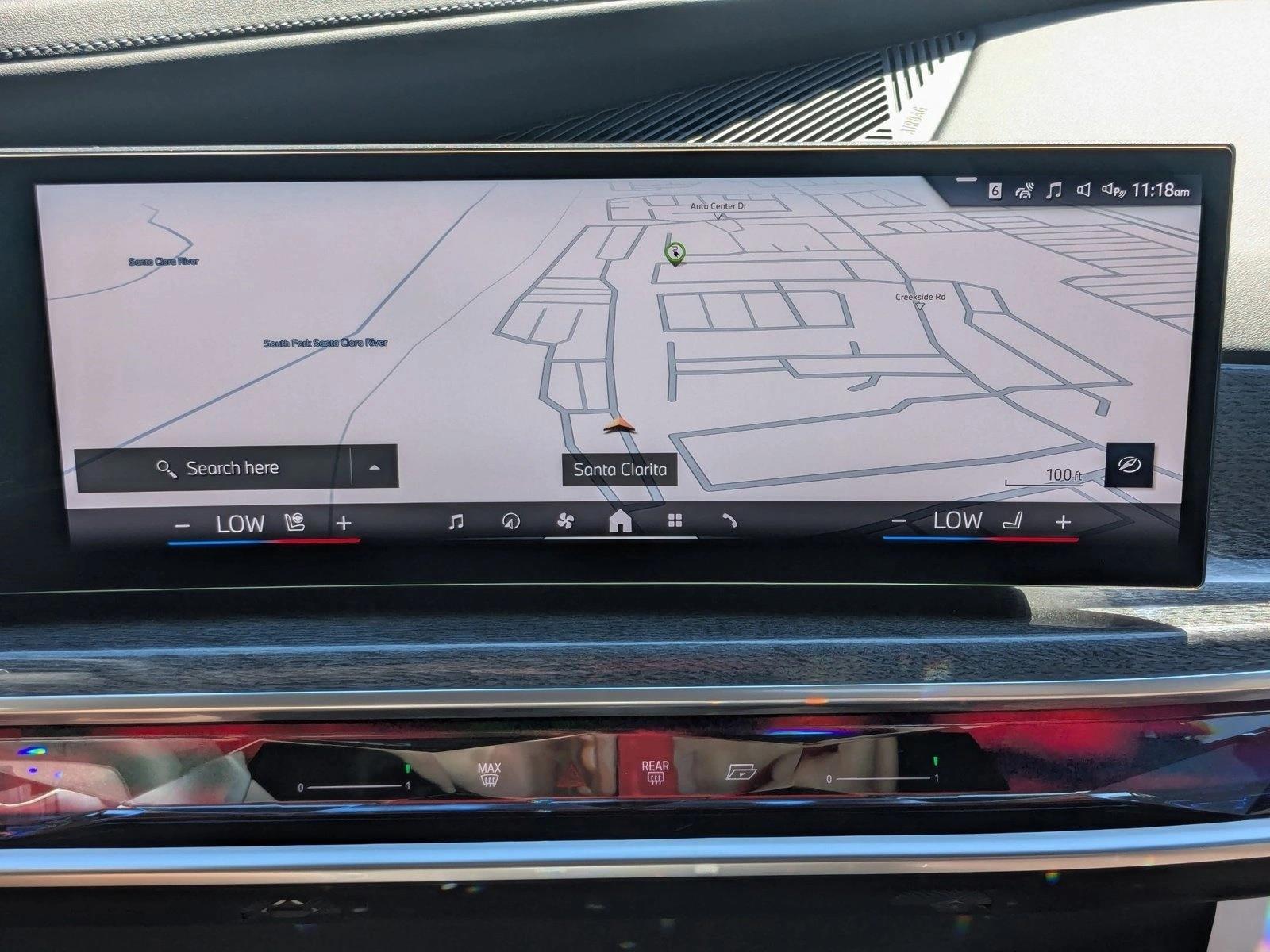 2025 BMW 7 Series 750e - Photo 13