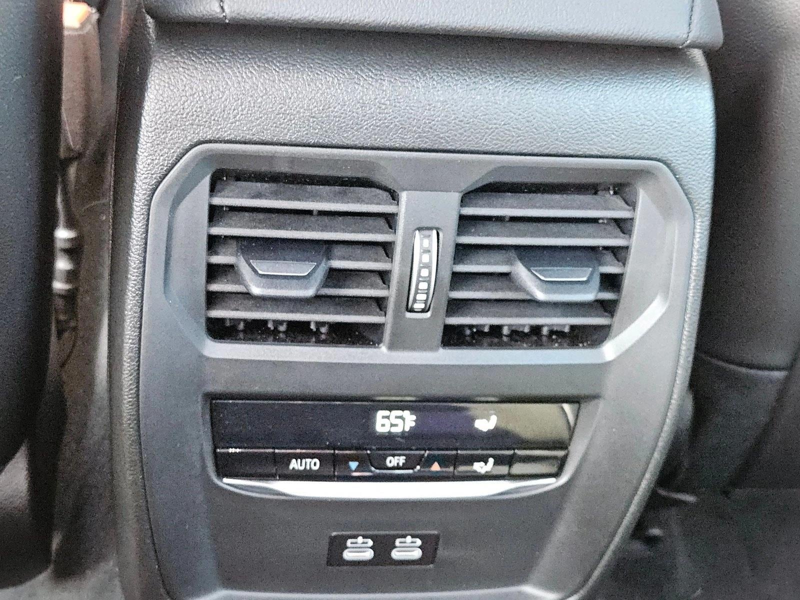 2026 BMW 3 Series 330i - Photo 18