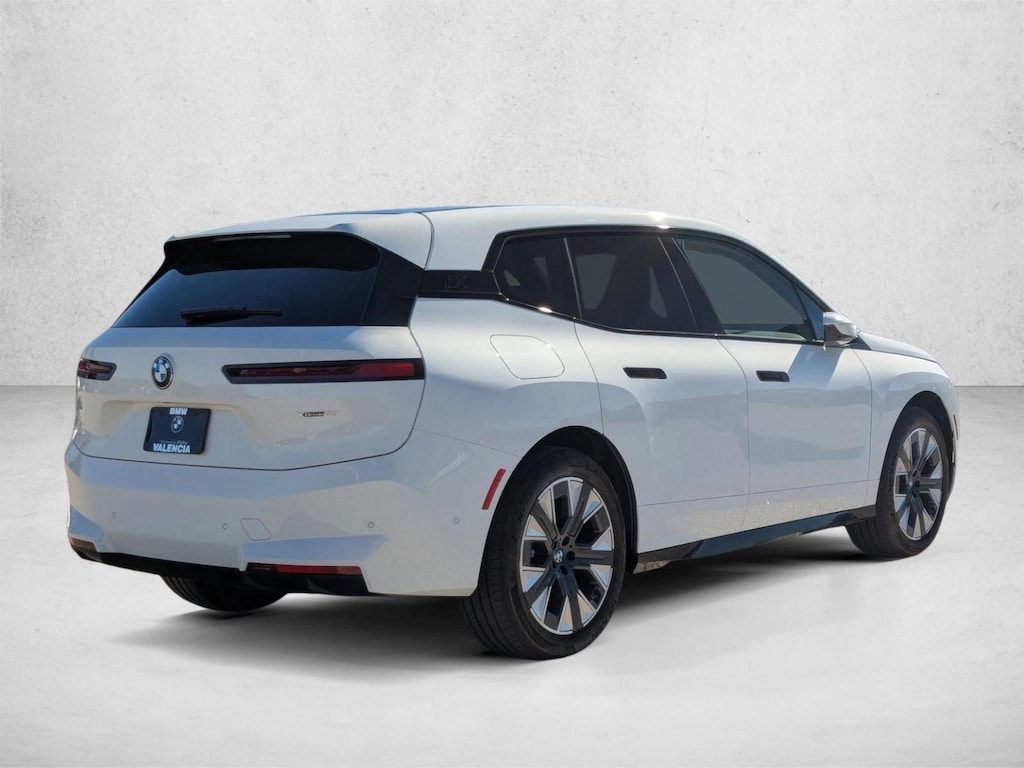 New 2026 BMW iX xDrive60 SUV