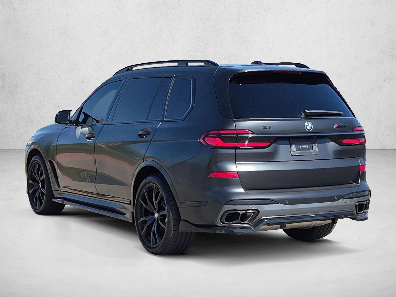 2025 BMW X7 M60i - Photo 8