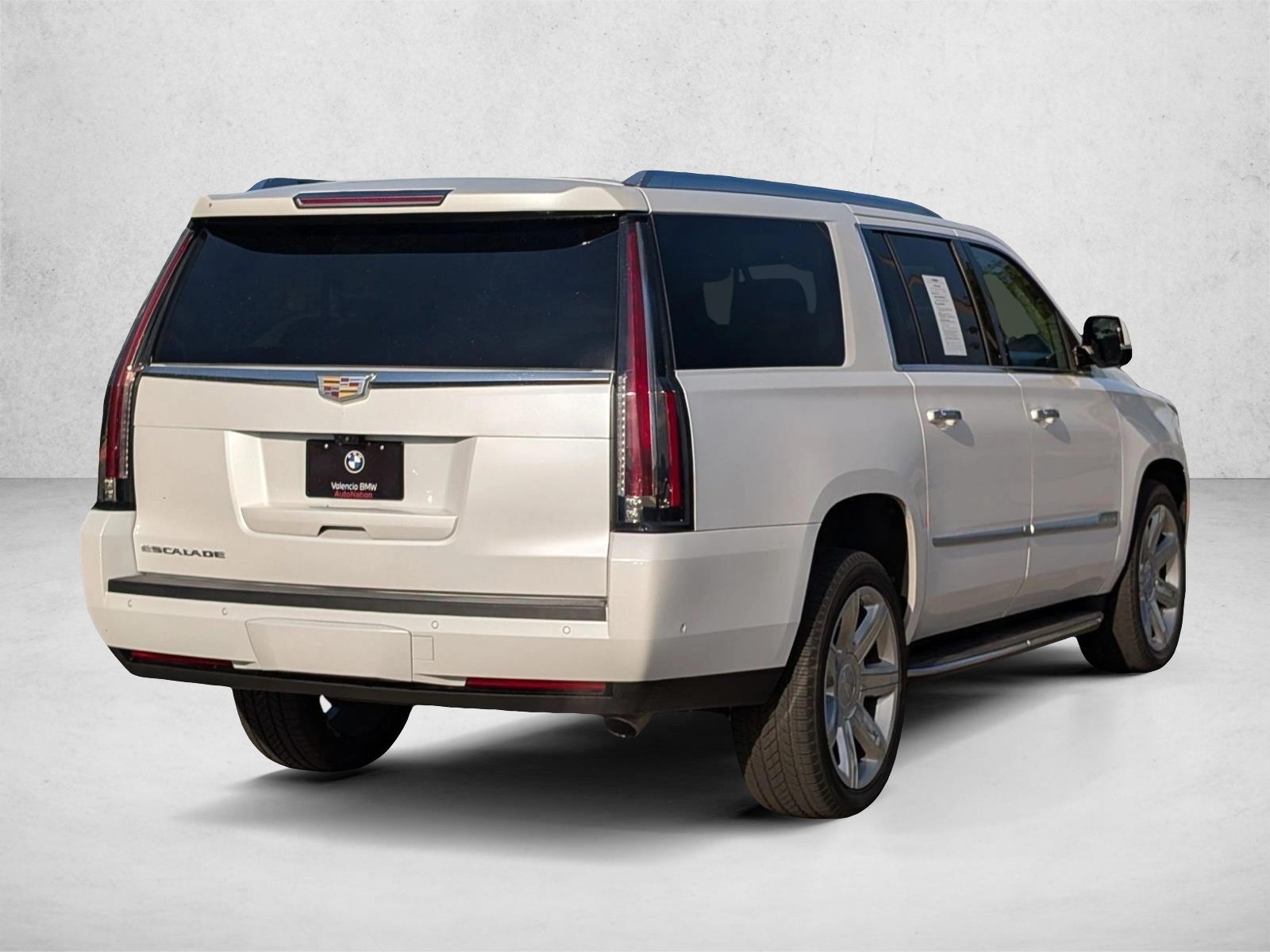 2020 CADILLAC Escalade ESV Luxury photo 4