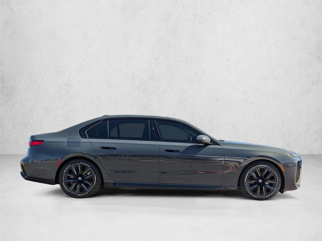 Certified 2023 BMW 760i xDrive Sedan