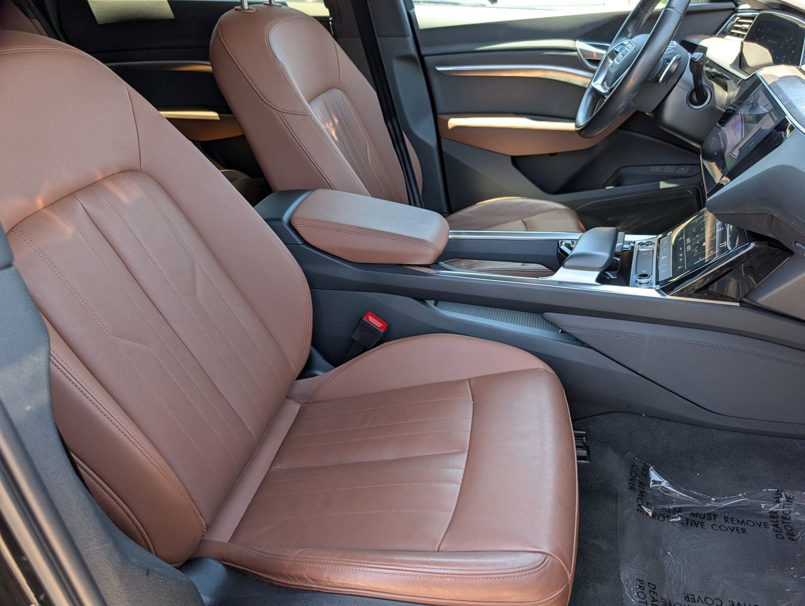 2022 Audi e-tron Premium - Photo 23