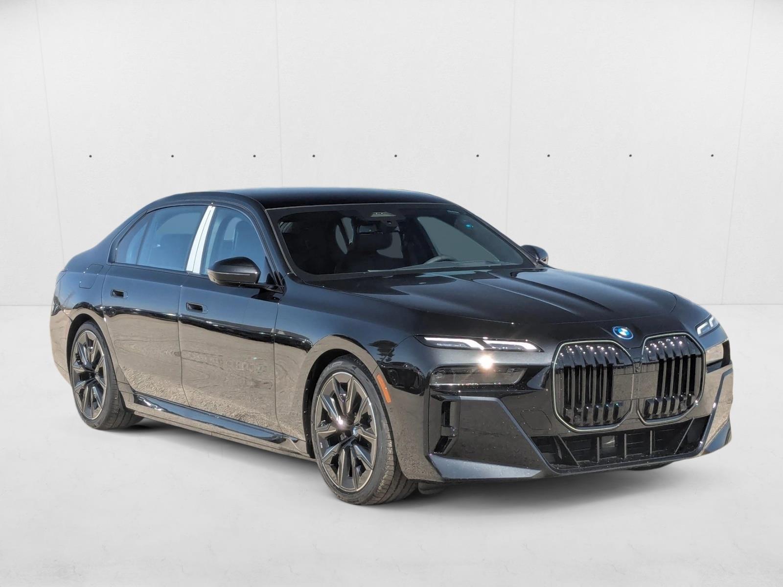 2026 BMW 7 Series 750e - Photo 7