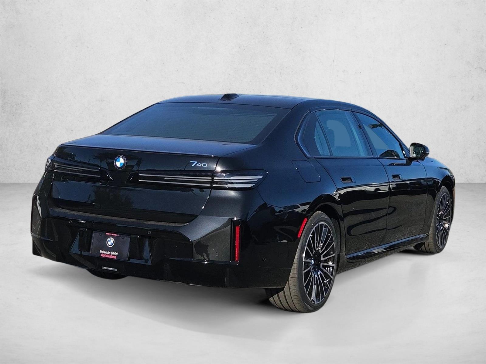New 2027 BMW 740i Base Sedan