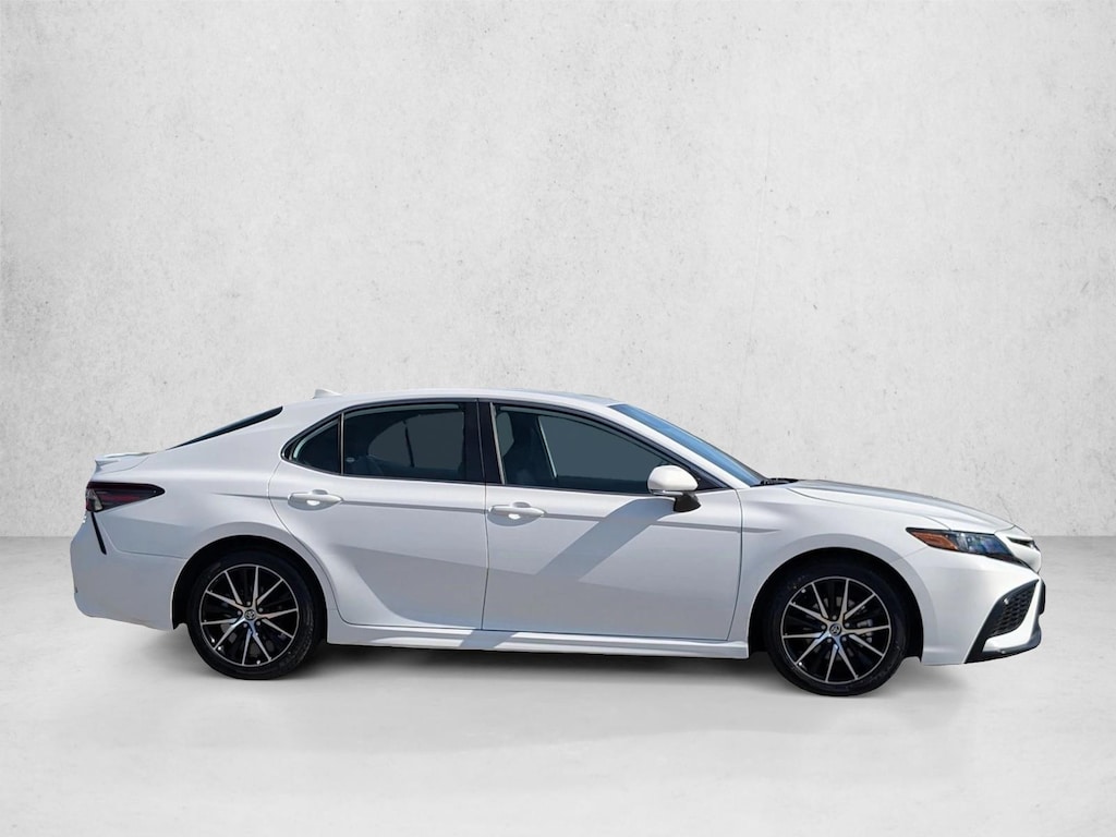 Used 2024 Toyota Camry SE Sedan