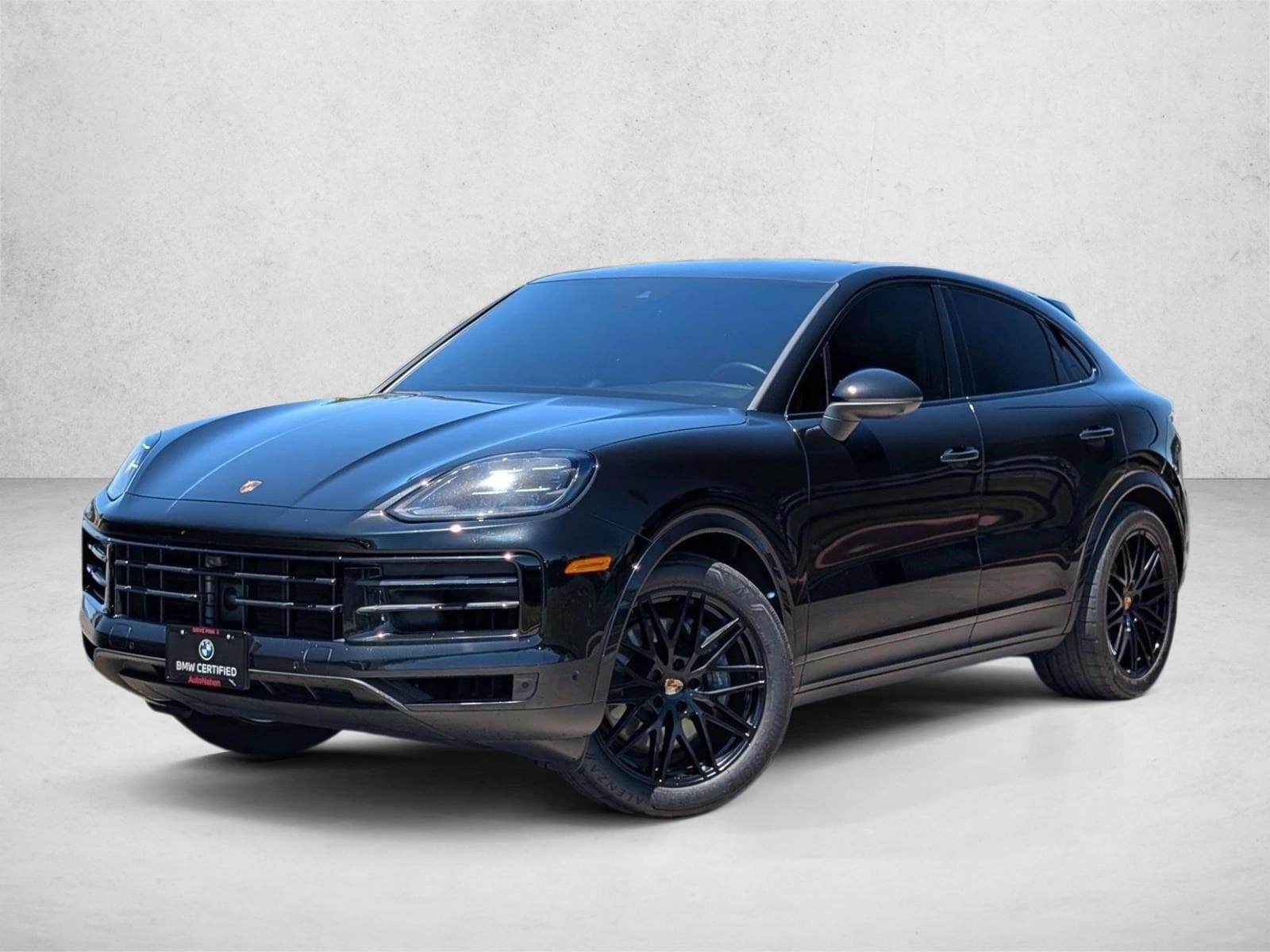 2025 Porsche Cayenne -'s photo