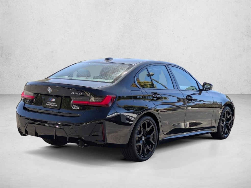 New 2025 BMW 330i  Sedan