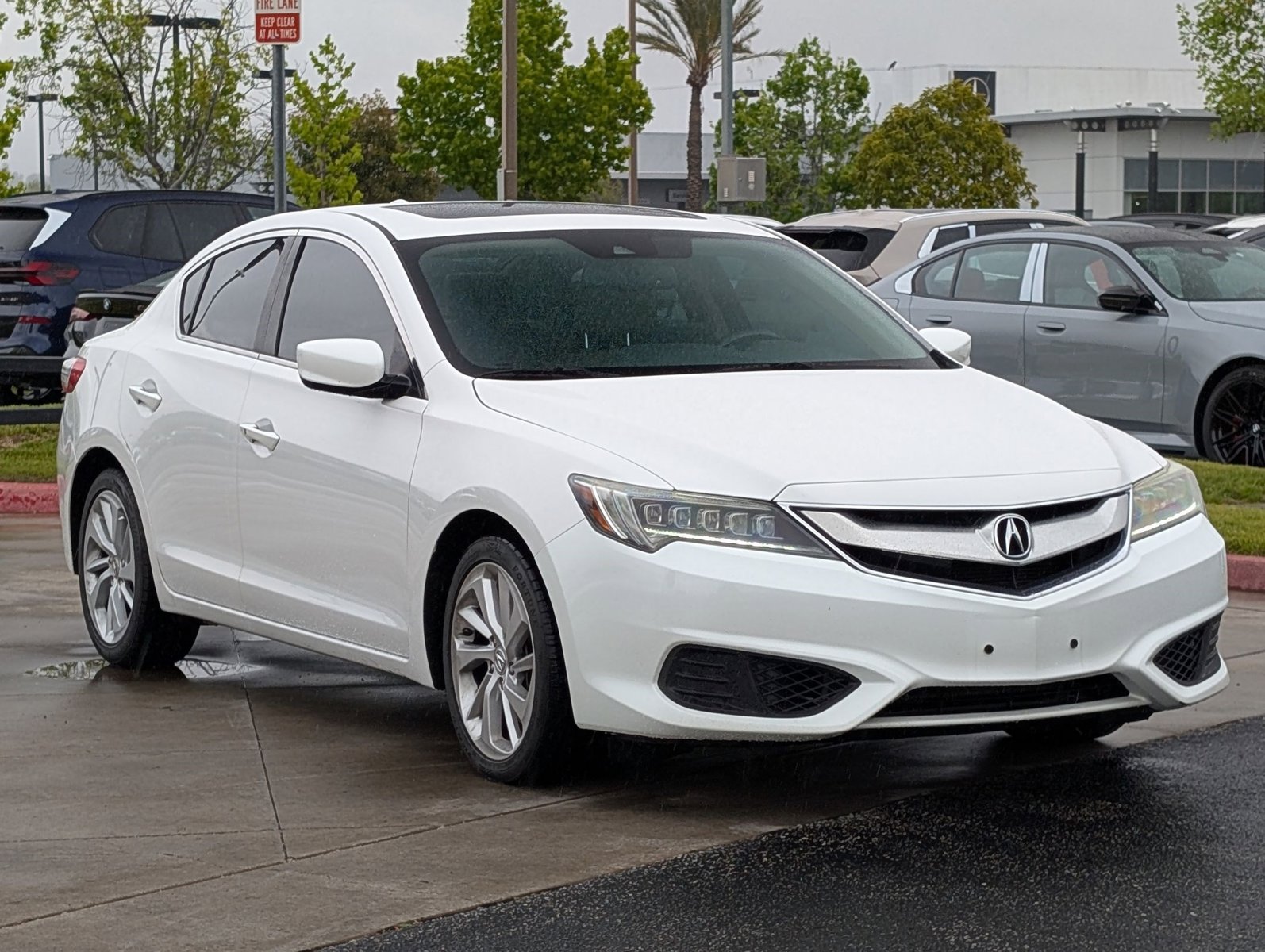 2017 Acura ILX photo 3
