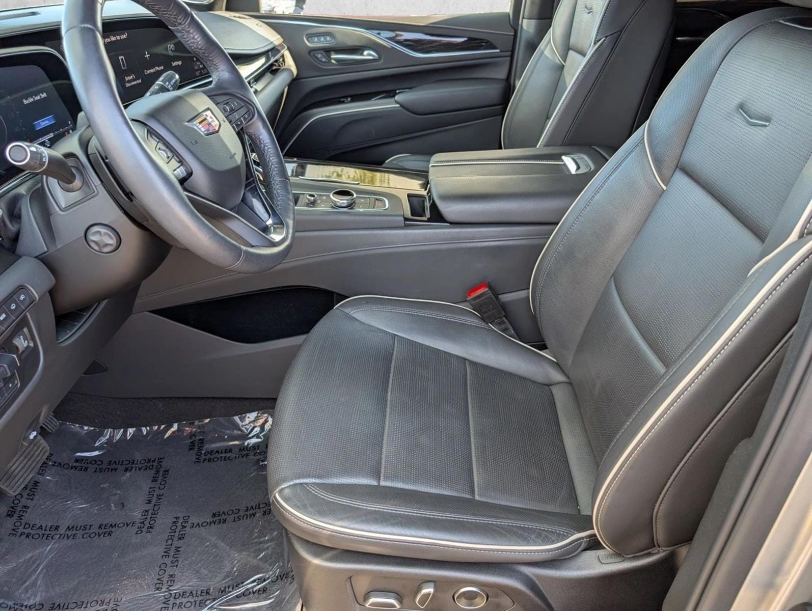 2024 Cadillac Escalade Sport - Photo 17