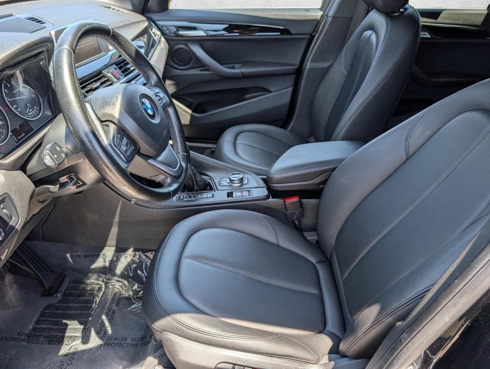 2017 BMW X1 28i - Photo 16
