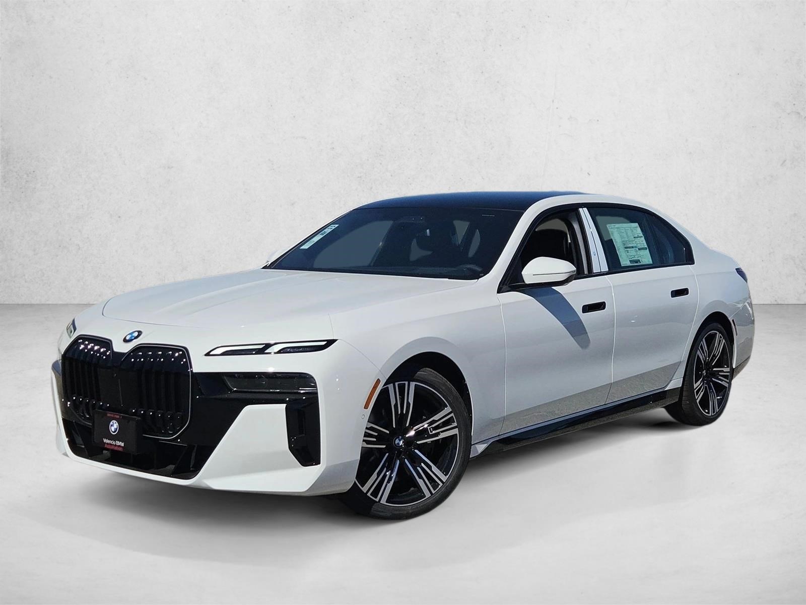2026 BMW 740i