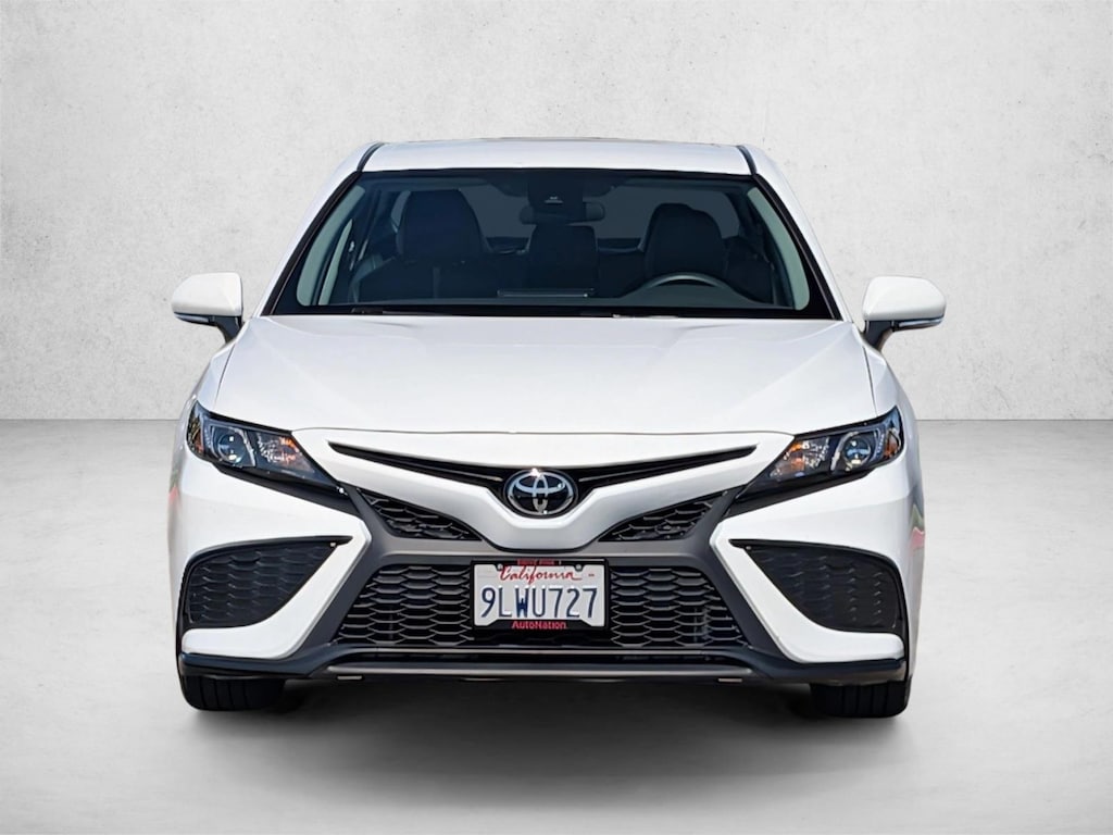 Used 2024 Toyota Camry SE Sedan