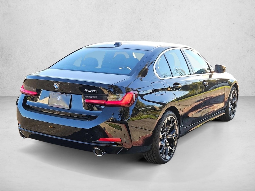 New 2026 BMW 330i Sedan