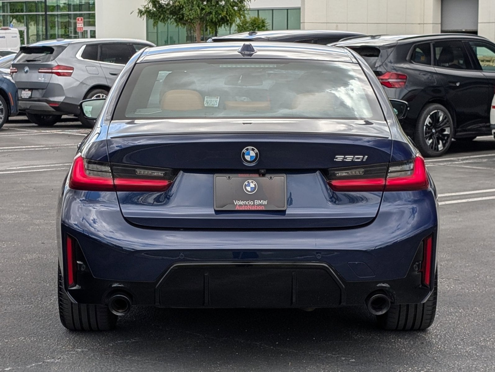 2023 BMW 330i photo 6