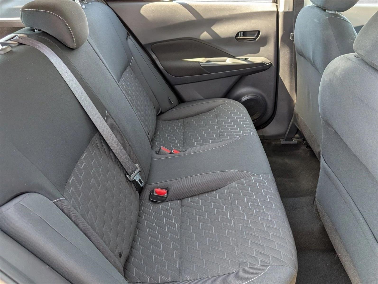 2022 Nissan Kicks S - Photo 18