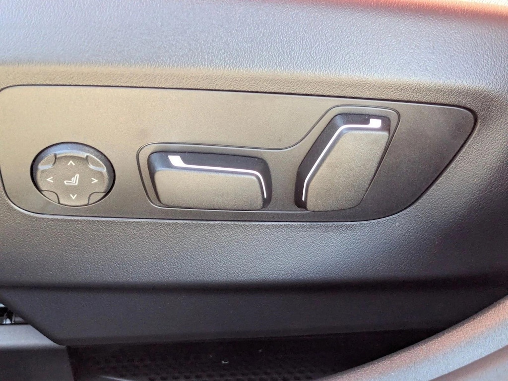 New 2026 BMW 530i xDrive Sedan