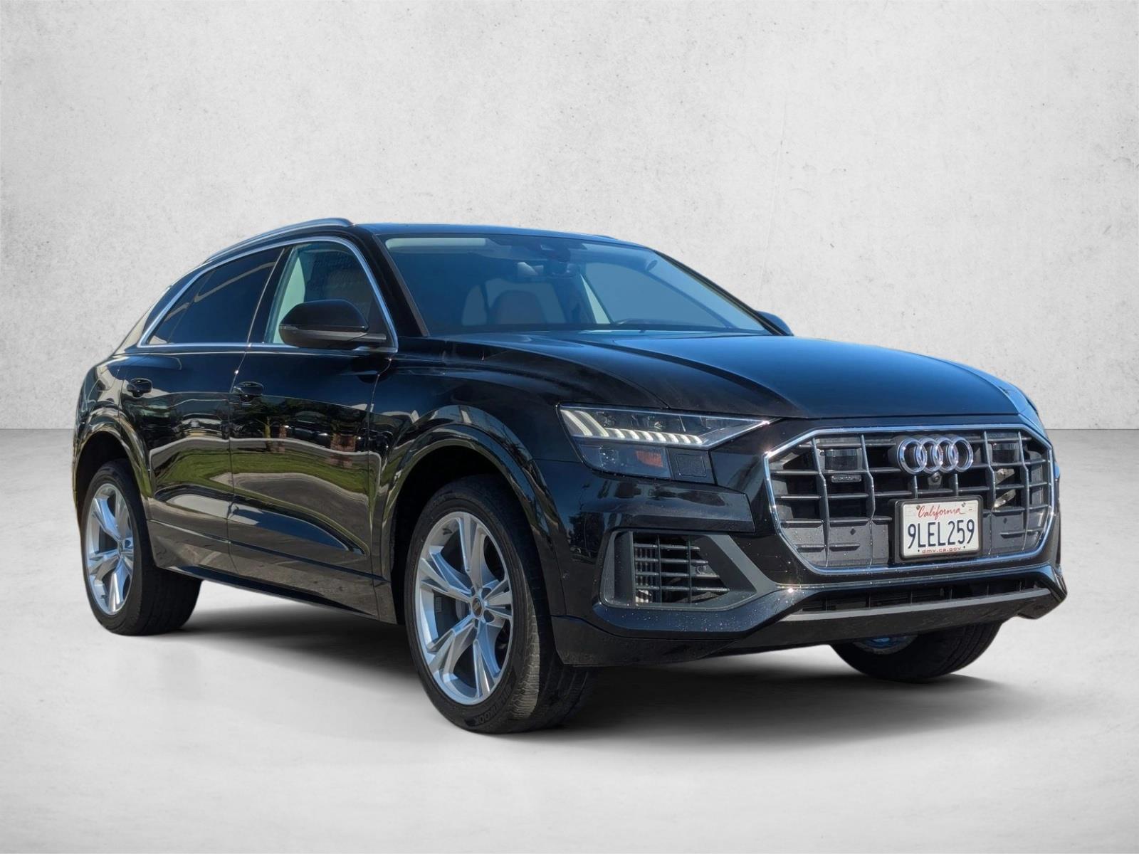 2023 Audi Q8 55 Premium photo 2