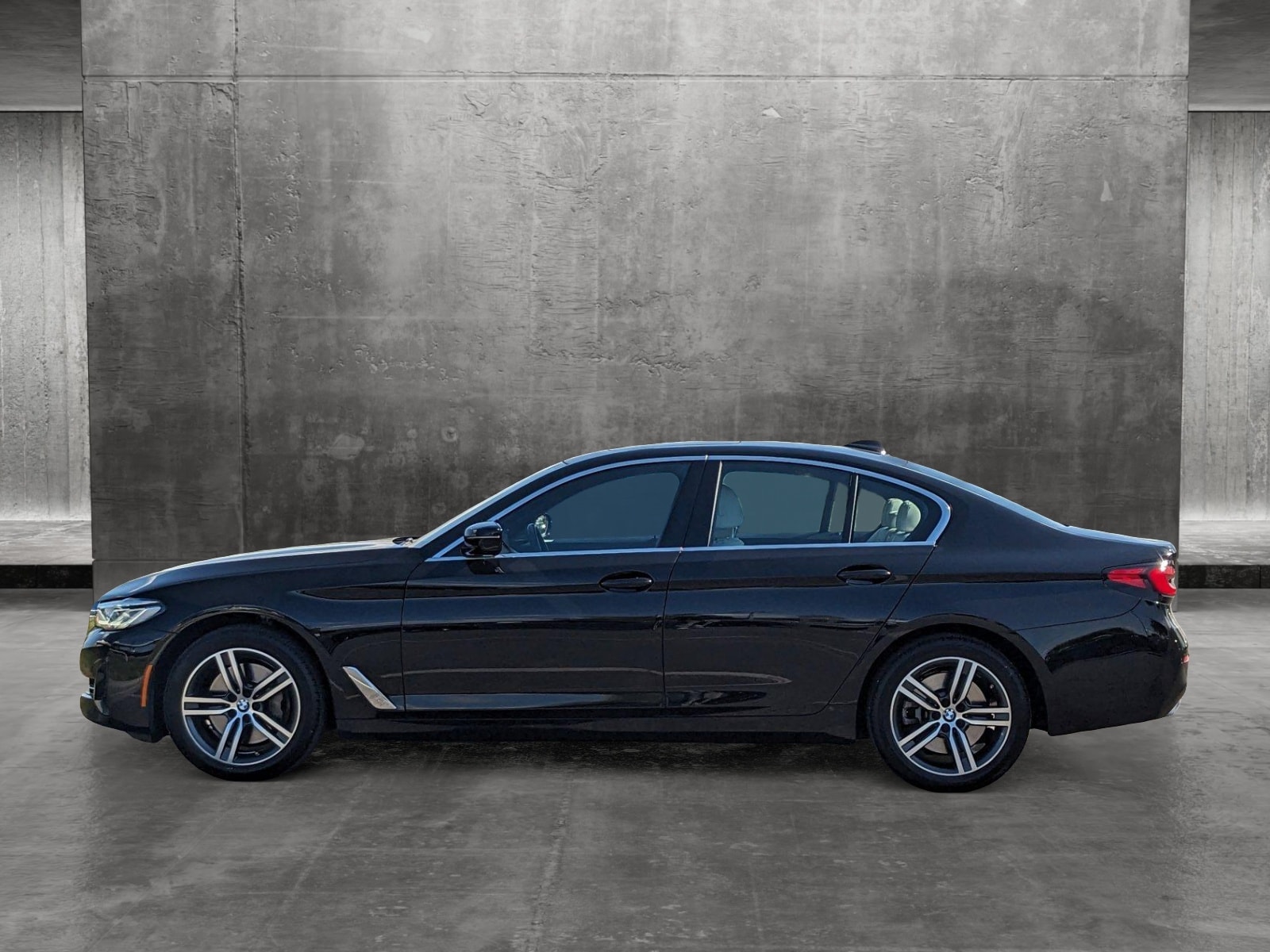 2021 BMW 5 Series 540i