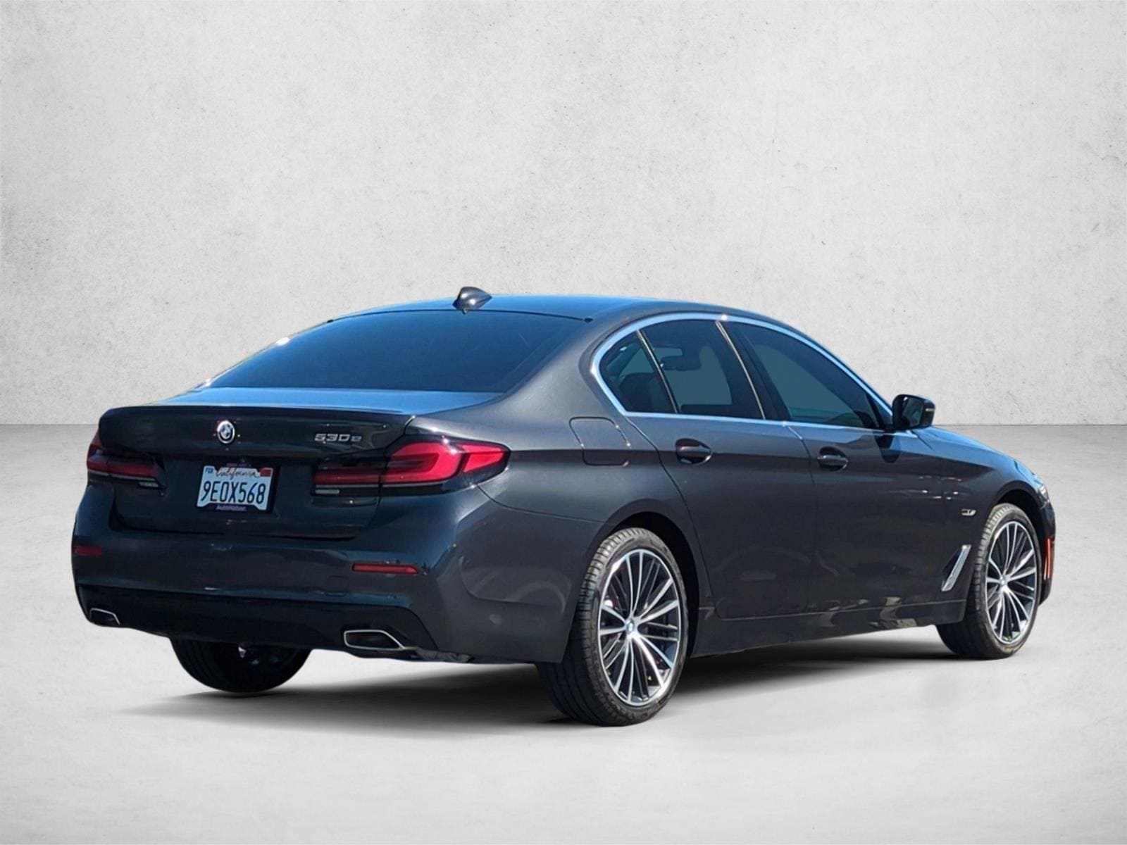 2023 BMW 530e photo 4