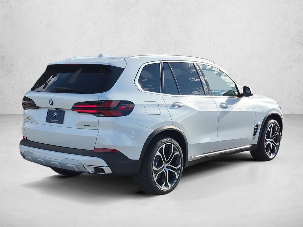 New 2026 BMW X5 xDrive40i SUV