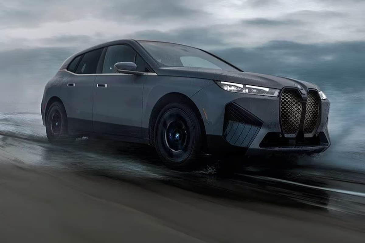 2024 BMW iX Specs & Features | Valencia BMW