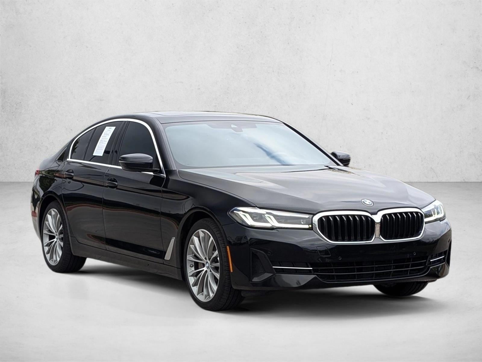 2023 BMW 5 Series 530i - Photo 3