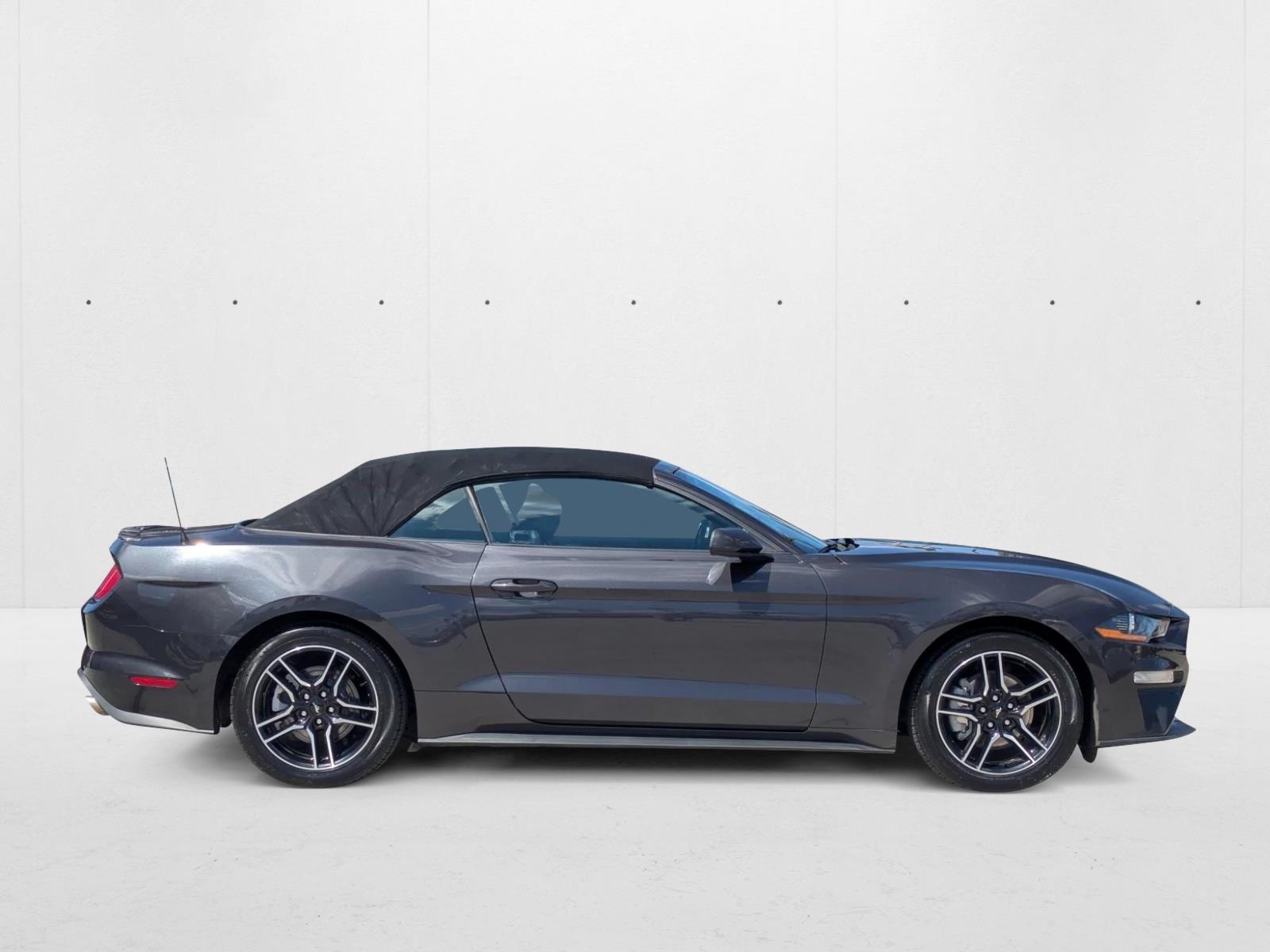 2022 Ford Mustang EcoBoost Premium Convertible photo 4
