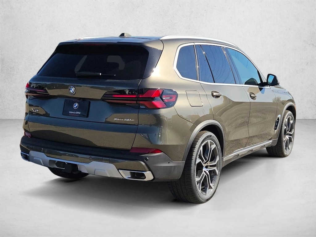 New 2026 BMW X5 PHEV xDrive50e SUV