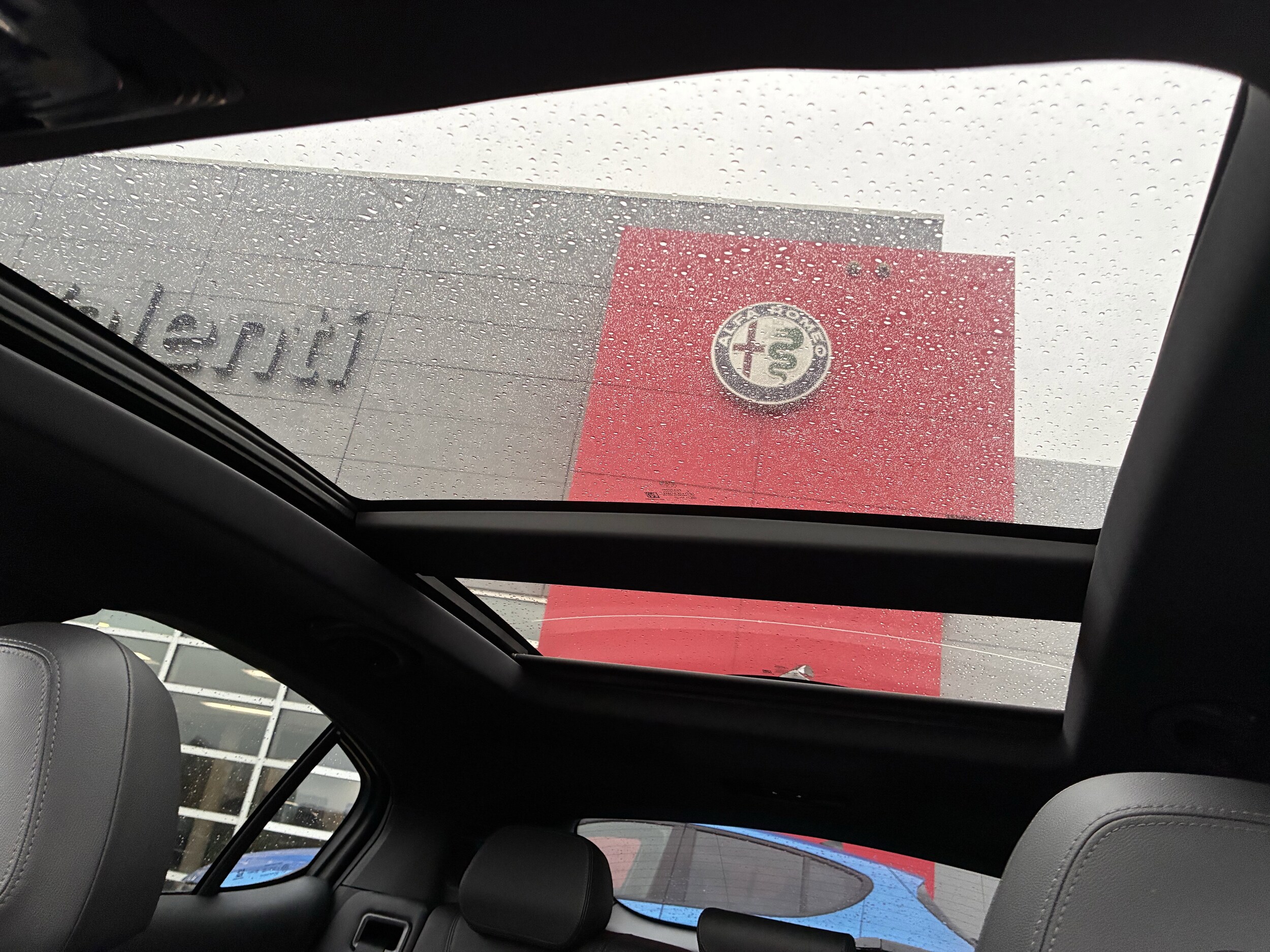 2025 Alfa Romeo Stelvio Base - Photo 23