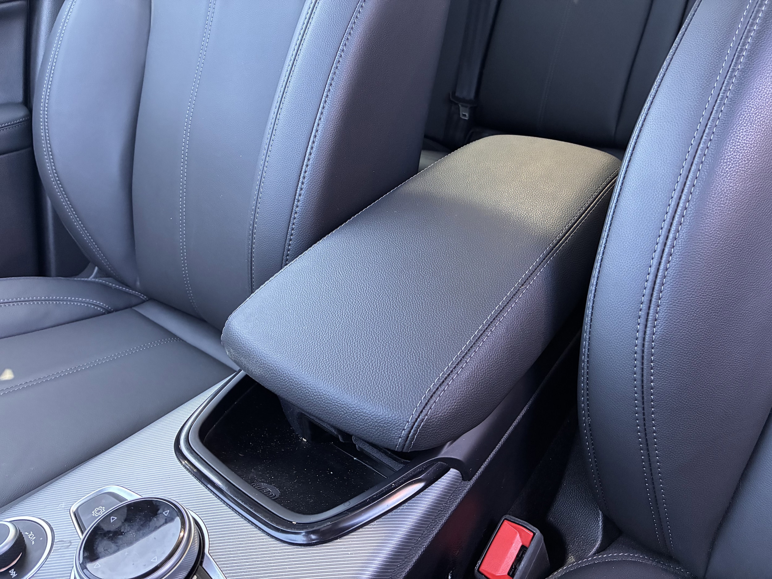 2025 Alfa Romeo Stelvio Base - Photo 20