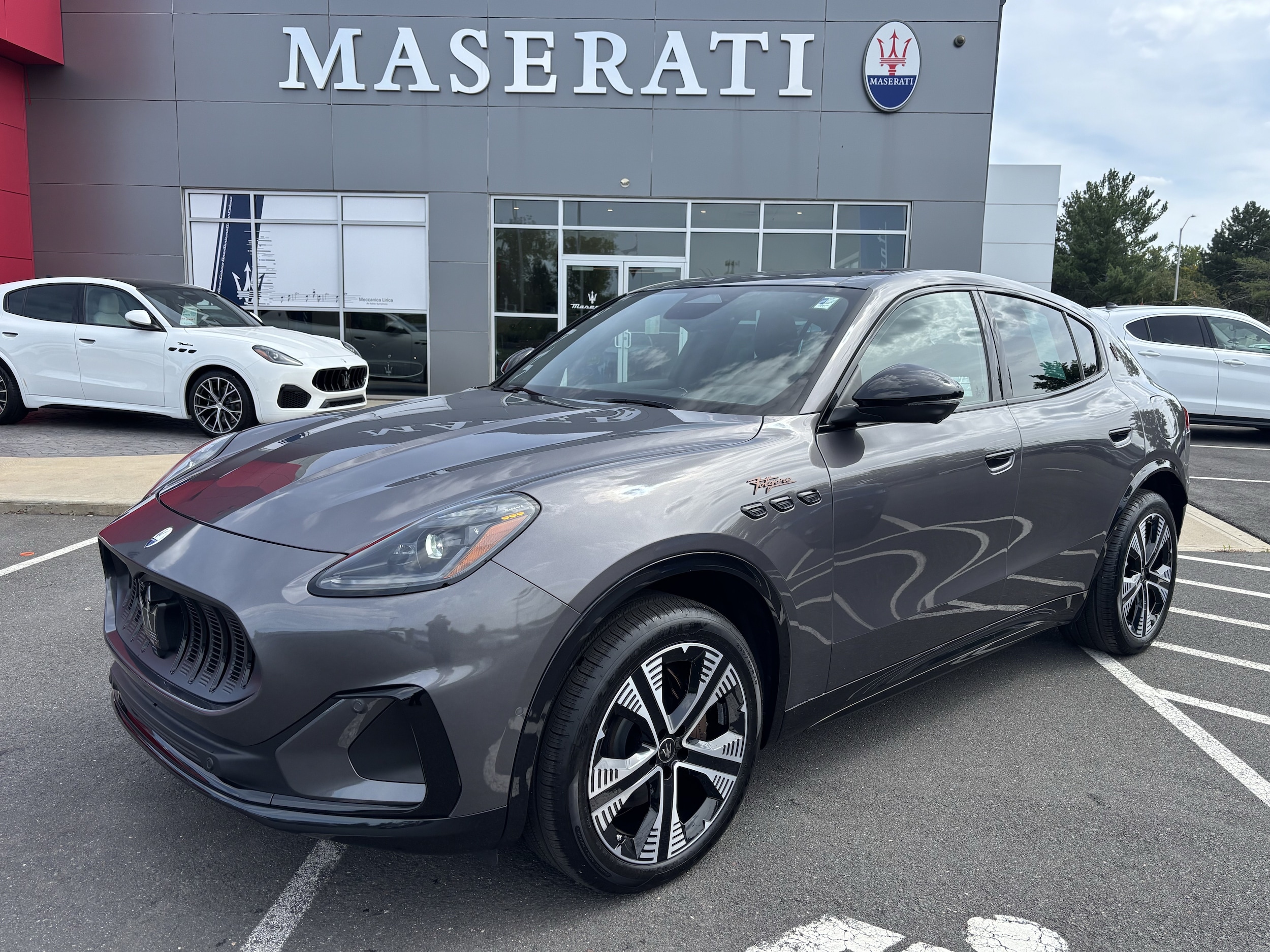 Used 2025 Maserati Grecale FOLGORE with VIN ZN6RMDE22S7457463 for sale in Hartford, CT