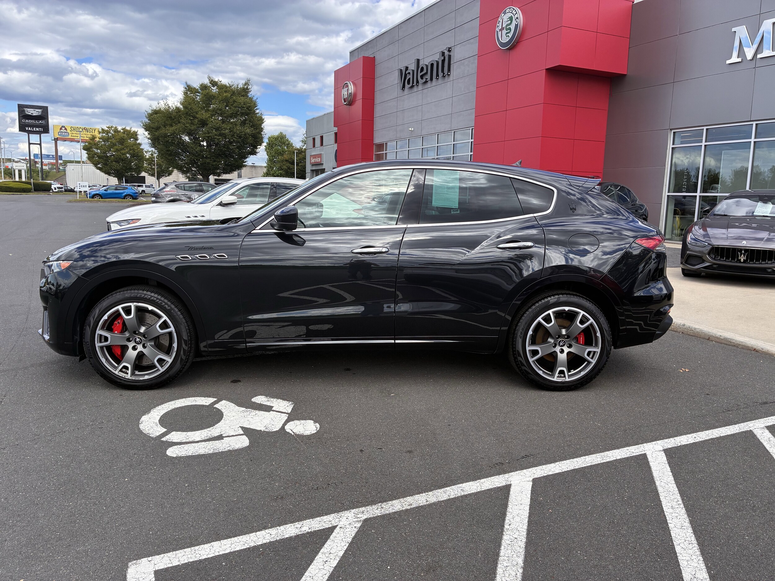 2022 Maserati Levante Modena photo 3