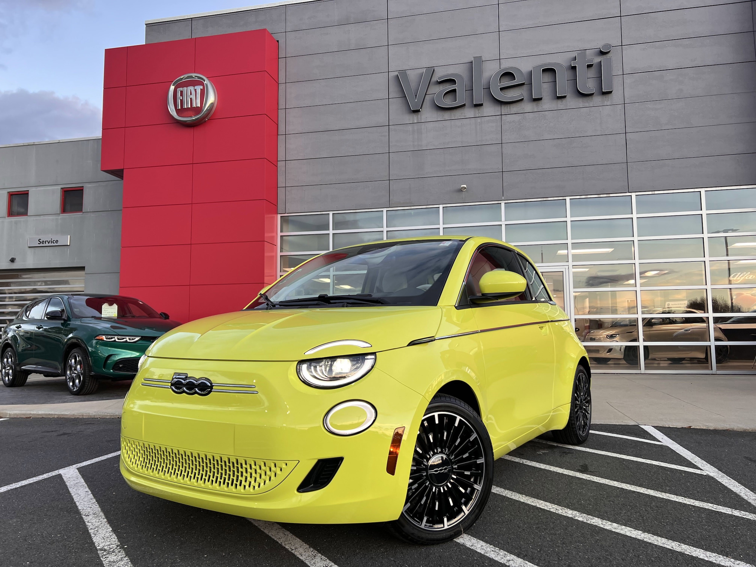 2025 FIAT 500e Base's photo