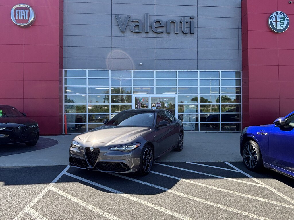 New 2025 Alfa Romeo Giulia AWD Sedan