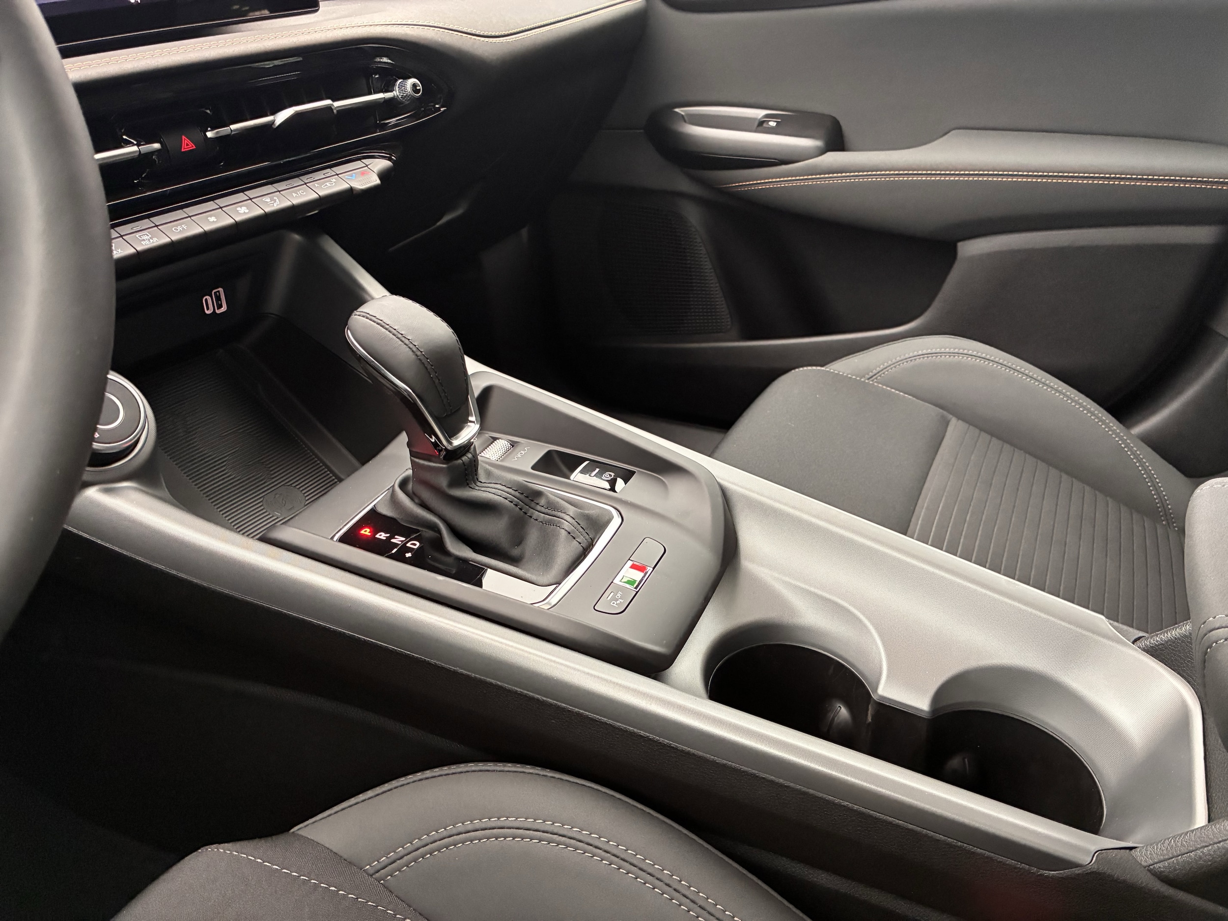2026 Alfa Romeo Tonale Sprint - Photo 18