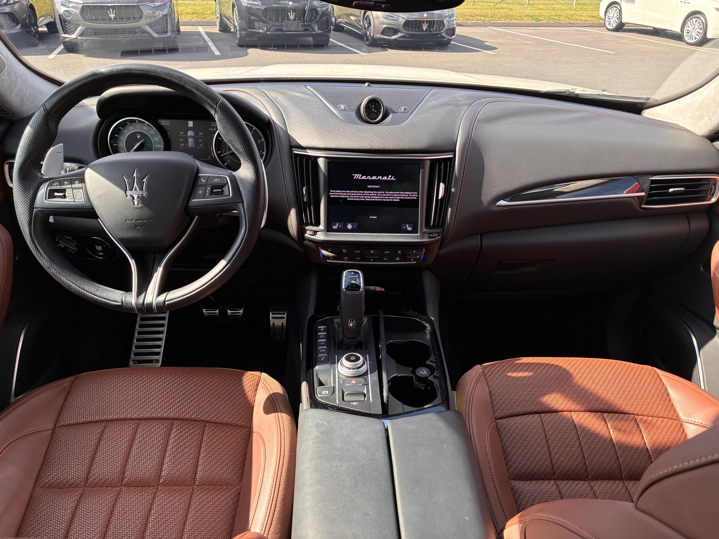 2022 Maserati Levante Modena photo 2